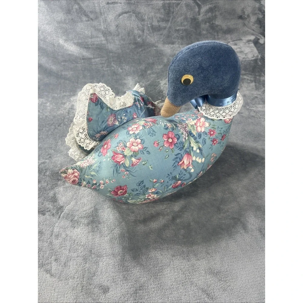 Vintage Country Goose Figurine Farmhouse Decor Stuffed Cottage‎ Blue Floral Lace